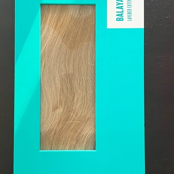 Halo Couture 18” hair extensions